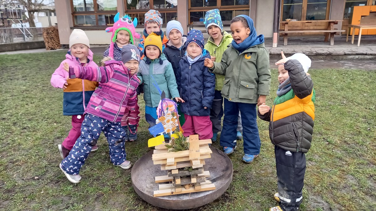 Die grüne Gruppe vom Kindergarten Markt hat einen schönen Funken gebaut!